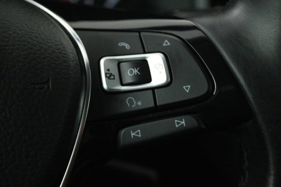 Volkswagen Polo 1.0 TSI Comfortline (CRUISE CONTROL ADAPTIEF, NAVIGATIE CARPLAY, BLUETOOTH)