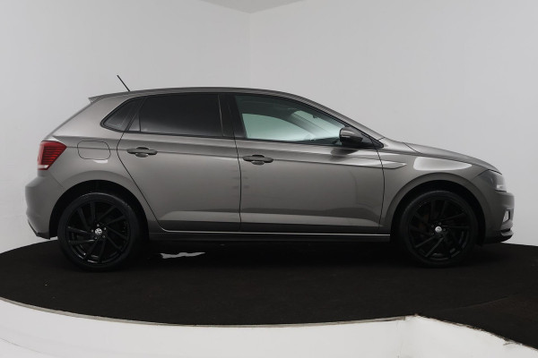 Volkswagen Polo 1.0 TSI Comfortline (CRUISE CONTROL ADAPTIEF, NAVIGATIE CARPLAY, BLUETOOTH)