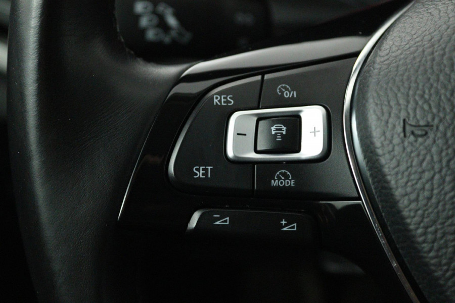 Volkswagen Polo 1.0 TSI Comfortline (CRUISE CONTROL ADAPTIEF, NAVIGATIE CARPLAY, BLUETOOTH)