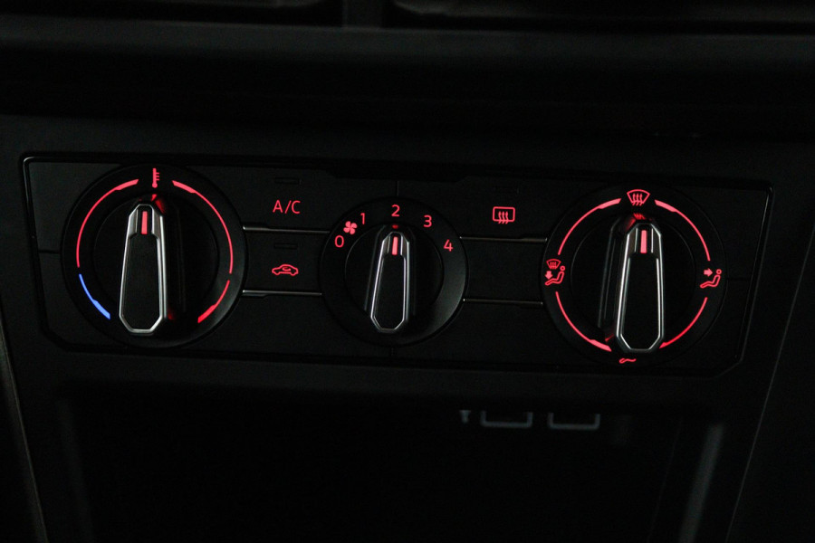 Volkswagen Polo 1.0 TSI Comfortline (CRUISE CONTROL ADAPTIEF, NAVIGATIE CARPLAY, BLUETOOTH)