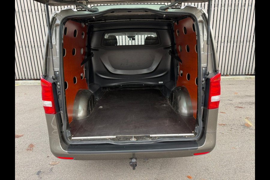 Mercedes-Benz Vito 114 CDI Lang L2 Dubbele Cabine - Airco - Cruise Mercedes-Benz Vito 114 CDI Lang L2 Dubbele Cabine - Airco - Cruise