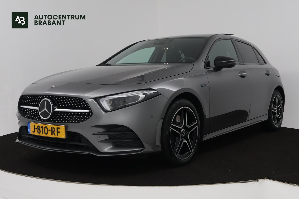 Mercedes-Benz A-Klasse 250 e Business Solution AMG Limited (PANORAMADAK, STOELVERWARMING, SFEERVERLICHTING, ELEKTR STOELEN)