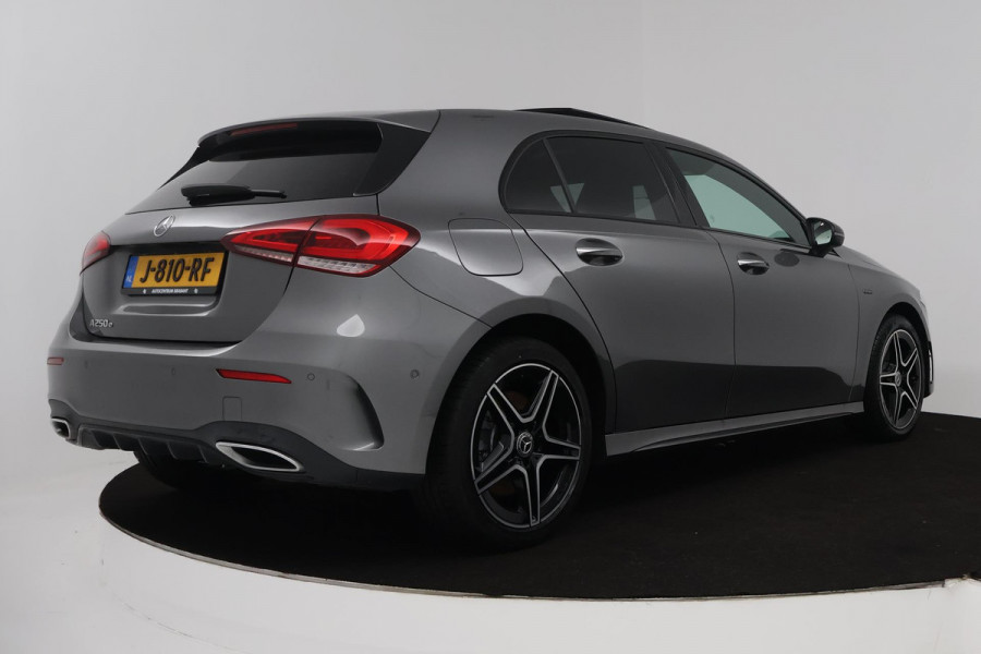 Mercedes-Benz A-Klasse 250 e Business Solution AMG Limited (PANORAMADAK, STOELVERWARMING, SFEERVERLICHTING, ELEKTR STOELEN) Mercedes-Benz A-Klasse 250 e Business Solution AMG Limited (PANORAMADAK, STOELVERWARMING, SFEERVERLICHTING, ELEKTR STOELEN)