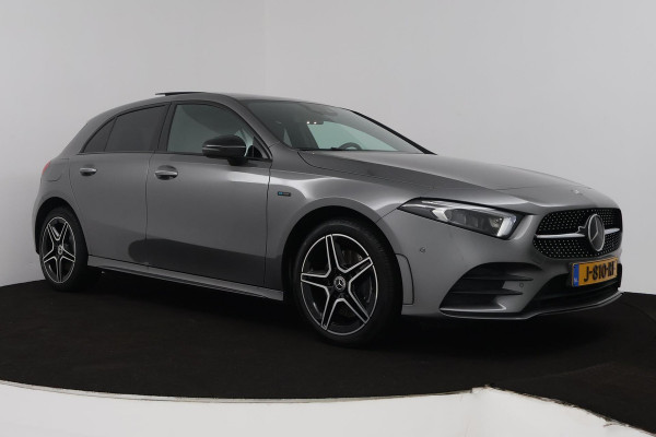 Mercedes-Benz A-Klasse 250 e Business Solution AMG Limited (PANORAMADAK, STOELVERWARMING, SFEERVERLICHTING, ELEKTR STOELEN) Mercedes-Benz A-Klasse 250 e Business Solution AMG Limited (PANORAMADAK, STOELVERWARMING, SFEERVERLICHTING, ELEKTR STOELEN)