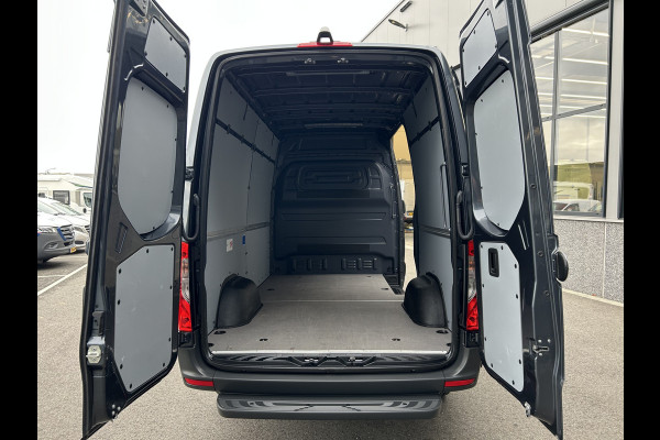 Mercedes-Benz Sprinter 317 CDI L2 H2 MBUX / Camera / Carplay navigatie / Cruise control / Airco Mercedes-Benz Sprinter 317 CDI L2 H2 MBUX / Camera / Carplay navigatie / Cruise control / Airco