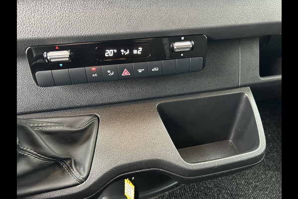 Mercedes-Benz Sprinter 317 CDI L2 H2 MBUX / Camera / Carplay navigatie / Cruise control / Airco Mercedes-Benz Sprinter 317 CDI L2 H2 MBUX / Camera / Carplay navigatie / Cruise control / Airco