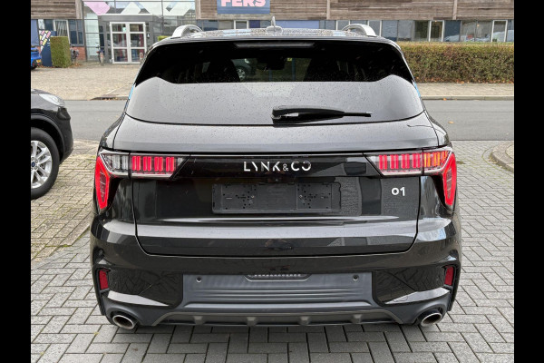 Lynk & Co 01 1.5 261 pk | PHEV | 360 Camera | Adaptieve Cruise | Elek. Achterklep | Panorama dak | Stoelverwarming | 1.800kg Trekgewicht
