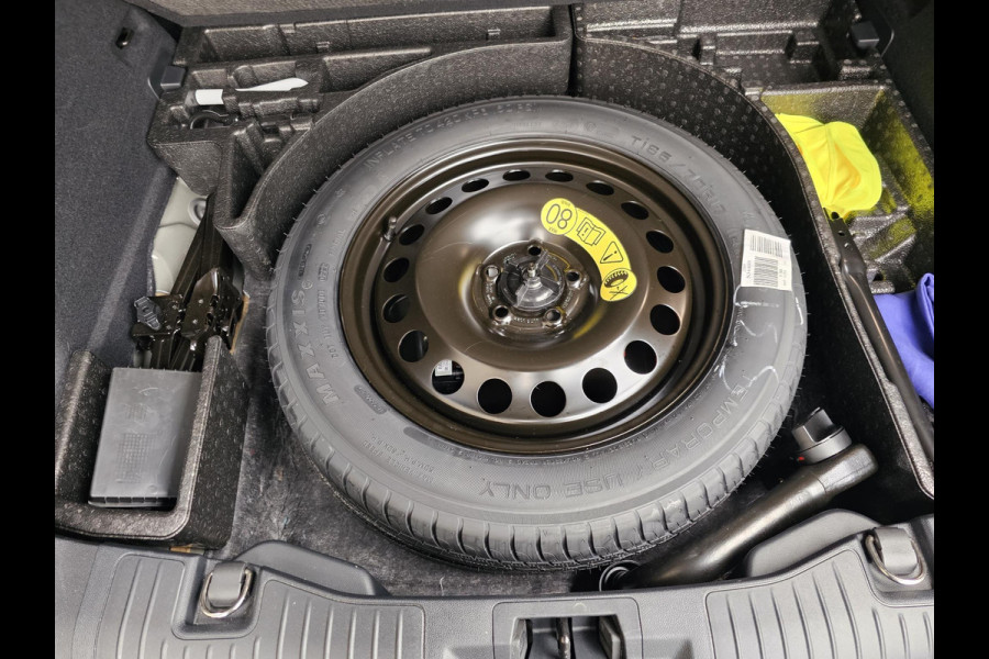 Ford Kuga 2.5 PHEV ST-Line X 225 PK | Afneembare trekhaak | Adaptive Cruise | Winterpack | Head-Up Display | B&O Audio | Technology Pack | Verlengde garantie tm. 08-2029 Ford Kuga 2.5 PHEV ST-Line X 225 PK | Afneembare trekhaak | Adaptive Cruise | Winterpack | Head-Up Display | B&O Audio | Technology Pack | Verlengde garantie tm. 08-2029