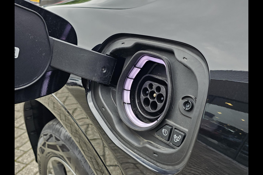 Ford Kuga 2.5 PHEV ST-Line X 225 PK | Afneembare trekhaak | Adaptive Cruise | Winterpack | Head-Up Display | B&O Audio | Technology Pack | Verlengde garantie tm. 08-2029 Ford Kuga 2.5 PHEV ST-Line X 225 PK | Afneembare trekhaak | Adaptive Cruise | Winterpack | Head-Up Display | B&O Audio | Technology Pack | Verlengde garantie tm. 08-2029