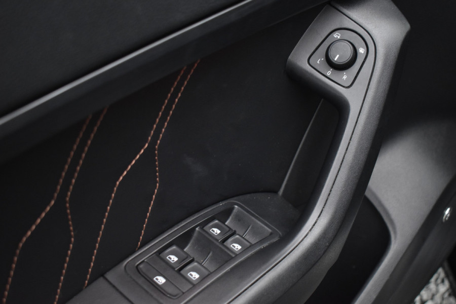 CUPRA Ateca 2.0 TSI 300PK DSG 4DRIVE BLACK BEATS/LEDER/360CAMERA CUPRA Ateca 2.0 TSI 300PK DSG 4DRIVE BLACK BEATS/LEDER/360CAMERA