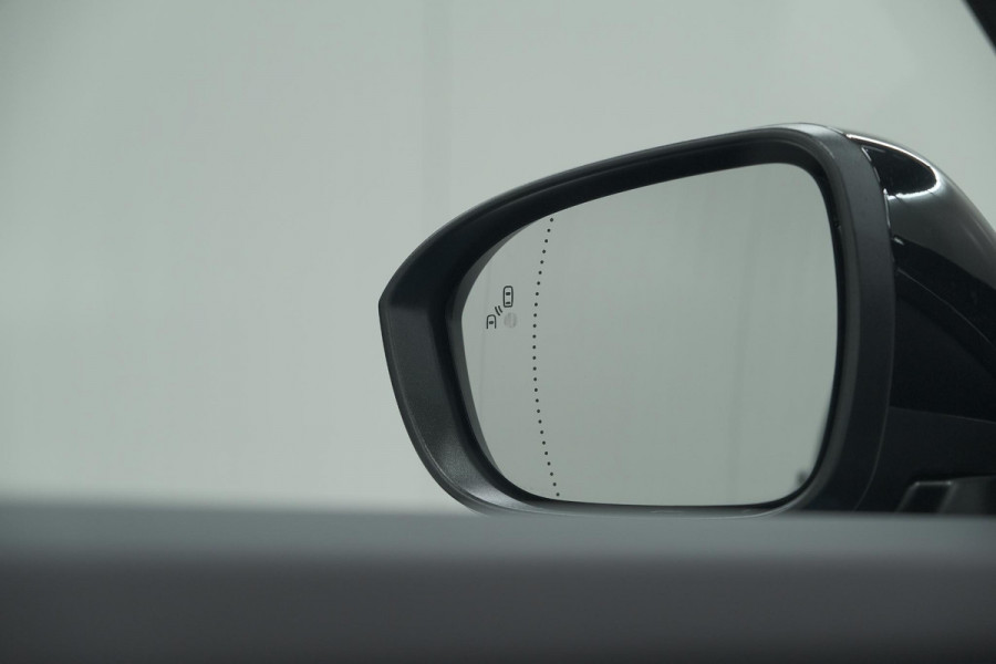 Renault Austral 1.2 E-Tech full hybrid 200 iconic esprit Alpine | Nieuw! | 360 Camera | Panoramadak | Adaptieve Cruise Control