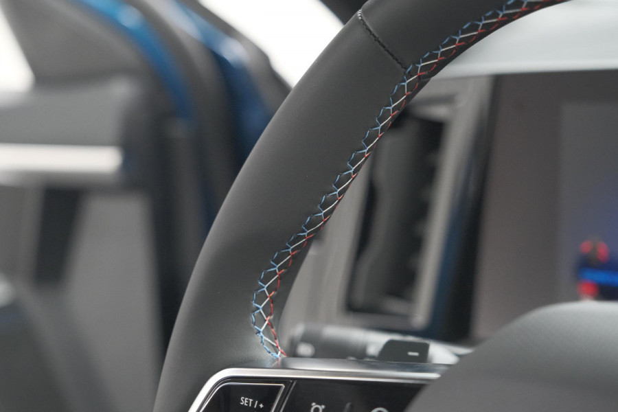 Renault Austral 1.2 E-Tech full hybrid 200 iconic esprit Alpine | Nieuw! | 360 Camera | Panoramadak | Adaptieve Cruise Control