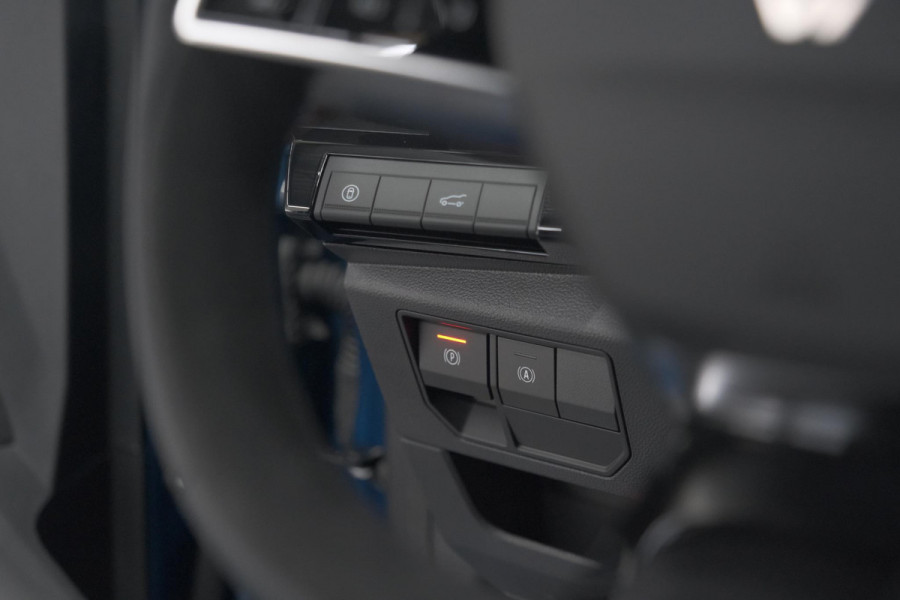 Renault Austral 1.2 E-Tech full hybrid 200 iconic esprit Alpine | Nieuw! | 360 Camera | Panoramadak | Adaptieve Cruise Control