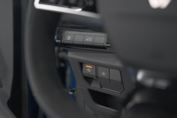 Renault Austral 1.2 E-Tech full hybrid 200 iconic esprit Alpine | Nieuw! | 360 Camera | Panoramadak | Adaptieve Cruise Control