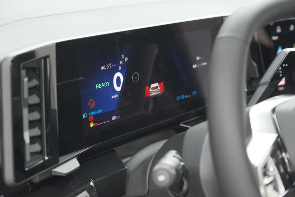 Renault Austral 1.2 E-Tech full hybrid 200 iconic esprit Alpine | Nieuw! | 360 Camera | Panoramadak | Adaptieve Cruise Control