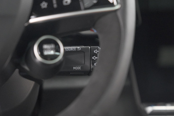 Renault Austral 1.2 E-Tech full hybrid 200 iconic esprit Alpine | Nieuw! | 360 Camera | Panoramadak | Adaptieve Cruise Control