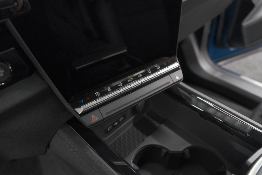 Renault Austral 1.2 E-Tech full hybrid 200 iconic esprit Alpine | Nieuw! | 360 Camera | Panoramadak | Adaptieve Cruise Control