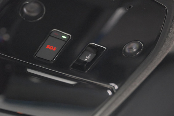 Renault Austral 1.2 E-Tech full hybrid 200 iconic esprit Alpine | Nieuw! | 360 Camera | Panoramadak | Adaptieve Cruise Control