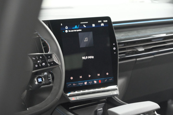 Renault Austral 1.2 E-Tech full hybrid 200 iconic esprit Alpine | Nieuw! | 360 Camera | Panoramadak | Adaptieve Cruise Control