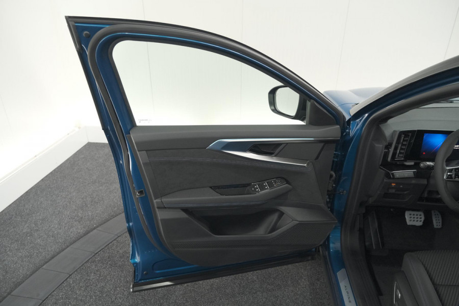 Renault Austral 1.2 E-Tech full hybrid 200 iconic esprit Alpine | Nieuw! | 360 Camera | Panoramadak | Adaptieve Cruise Control