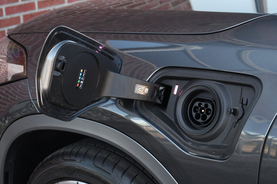 BMW X2 xDrive25e 220pk M-Sport X Pano ACC 19inch HiFi Adp-LED BMW X2 xDrive25e 220pk M-Sport X Pano ACC 19inch HiFi Adp-LED