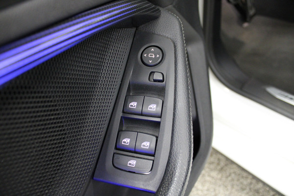 BMW 2 Serie Gran Coupé 218i High Executive Edition M-sport|Pano|Kuip|Headup|Stoelverw. BMW 2 Serie Gran Coupé 218i High Executive Edition M-sport|Pano|Kuip|Headup|Stoelverw.