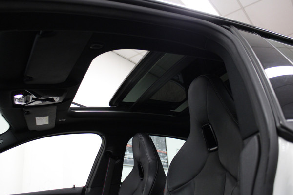 BMW 2 Serie Gran Coupé 218i High Executive Edition M-sport|Pano|Kuip|Headup|Stoelverw. BMW 2 Serie Gran Coupé 218i High Executive Edition M-sport|Pano|Kuip|Headup|Stoelverw.