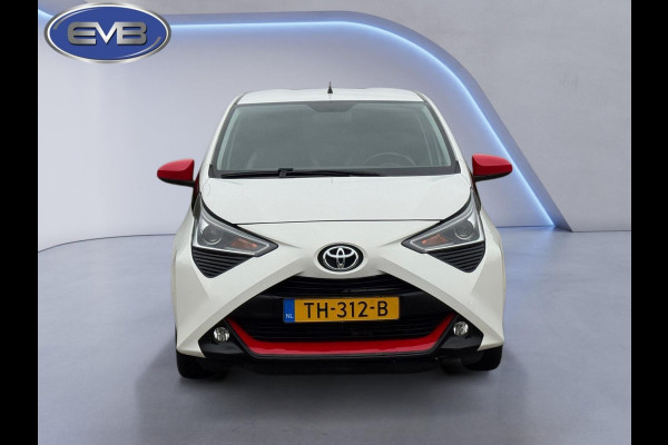 Toyota Aygo 1.0 VVT-i x-first SPORT, 1 e eigenaar, achteruitrijcamera, parelmoer, lmv, Nederlandse auto met nap Toyota Aygo 1.0 VVT-i x-first SPORT, 1 e eigenaar, achteruitrijcamera, parelmoer, lmv, Nederlandse auto met nap