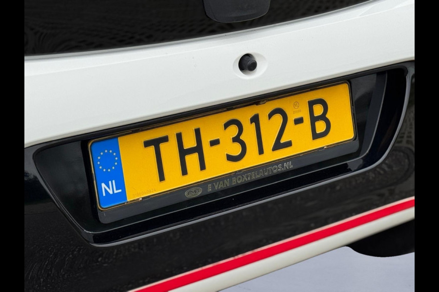 Toyota Aygo 1.0 VVT-i x-first SPORT, 1 e eigenaar, achteruitrijcamera, parelmoer, lmv, Nederlandse auto met nap Toyota Aygo 1.0 VVT-i x-first SPORT, 1 e eigenaar, achteruitrijcamera, parelmoer, lmv, Nederlandse auto met nap