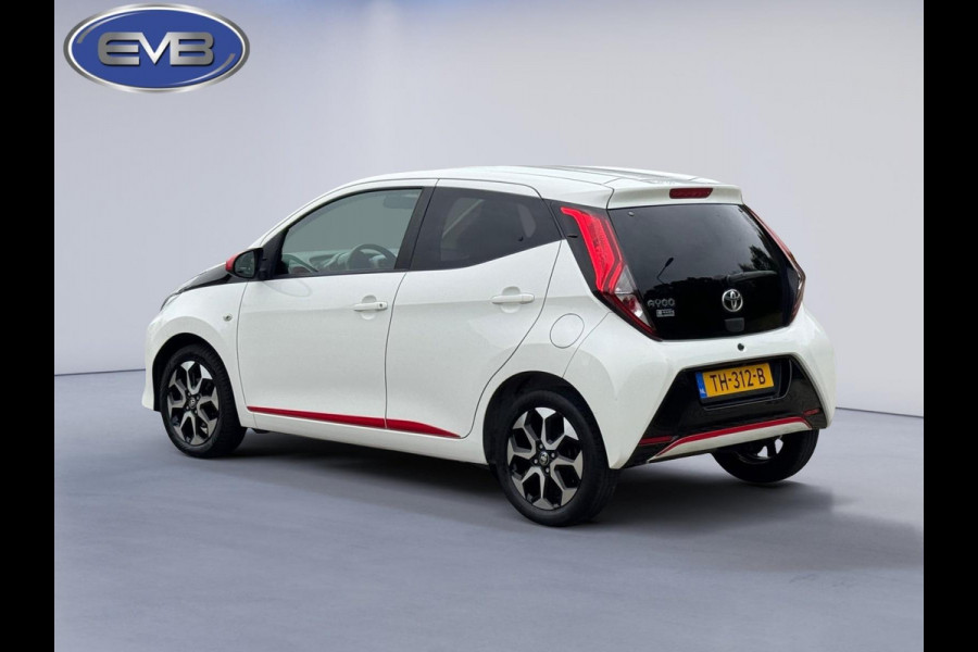 Toyota Aygo 1.0 VVT-i x-first SPORT, 1 e eigenaar, achteruitrijcamera, parelmoer, lmv, Nederlandse auto met nap Toyota Aygo 1.0 VVT-i x-first SPORT, 1 e eigenaar, achteruitrijcamera, parelmoer, lmv, Nederlandse auto met nap