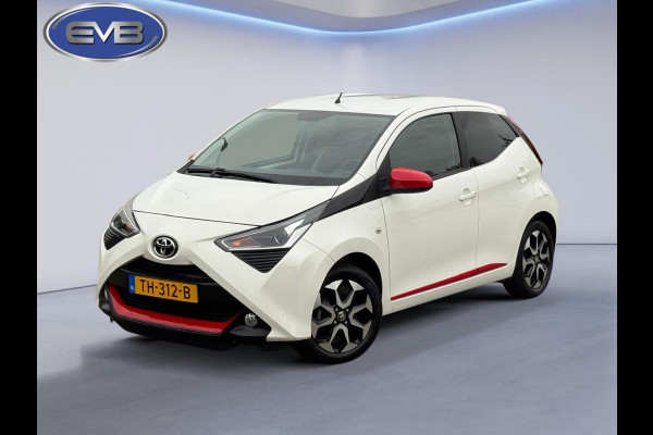 Toyota Aygo 1.0 VVT-i x-first SPORT, 1 e eigenaar, achteruitrijcamera, parelmoer, lmv, Nederlandse auto met nap Toyota Aygo 1.0 VVT-i x-first SPORT, 1 e eigenaar, achteruitrijcamera, parelmoer, lmv, Nederlandse auto met nap