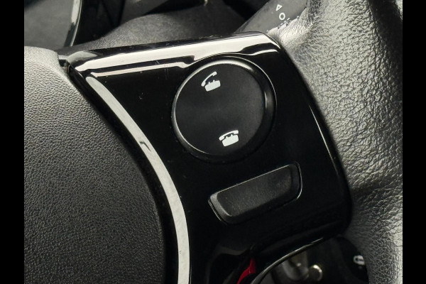 Toyota Aygo 1.0 VVT-i x-first SPORT, 1 e eigenaar, achteruitrijcamera, parelmoer, lmv, Nederlandse auto met nap Toyota Aygo 1.0 VVT-i x-first SPORT, 1 e eigenaar, achteruitrijcamera, parelmoer, lmv, Nederlandse auto met nap