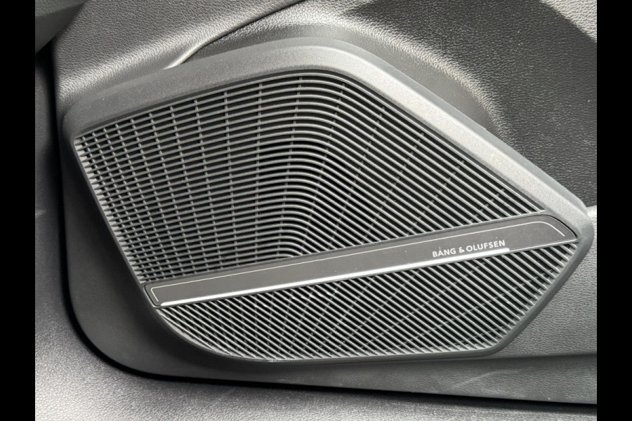 Audi Q5 Sportback 50 TFSI e Quattro S edition Competition Adaptive cruise Climate control Matrix LED Leer Panoramadak B&O Navi