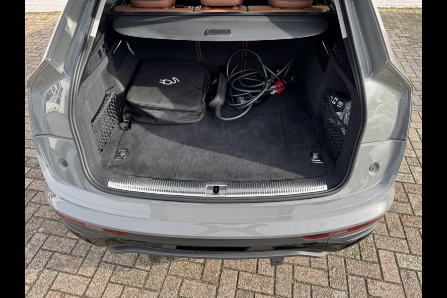 Audi Q5 Sportback 50 TFSI e Quattro S edition Competition Adaptive cruise Climate control Matrix LED Leer Panoramadak B&O Navi