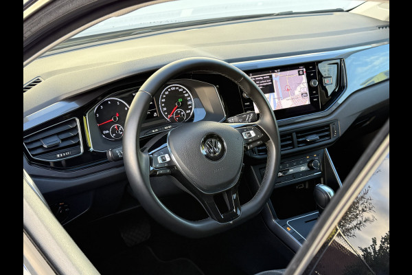 Volkswagen Polo 1.0 TSI Highline | Trekhaak | CarPlay | ACC | LED | 16 inch Volkswagen Polo 1.0 TSI Highline | Trekhaak | CarPlay | ACC | LED | 16 inch