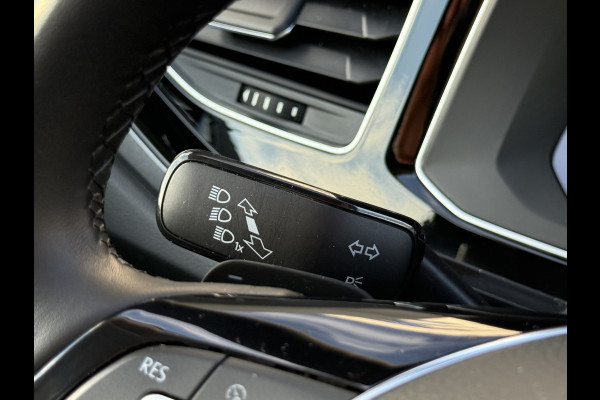 Volkswagen Polo 1.0 TSI Highline | Trekhaak | CarPlay | ACC | LED | 16 inch Volkswagen Polo 1.0 TSI Highline | Trekhaak | CarPlay | ACC | LED | 16 inch