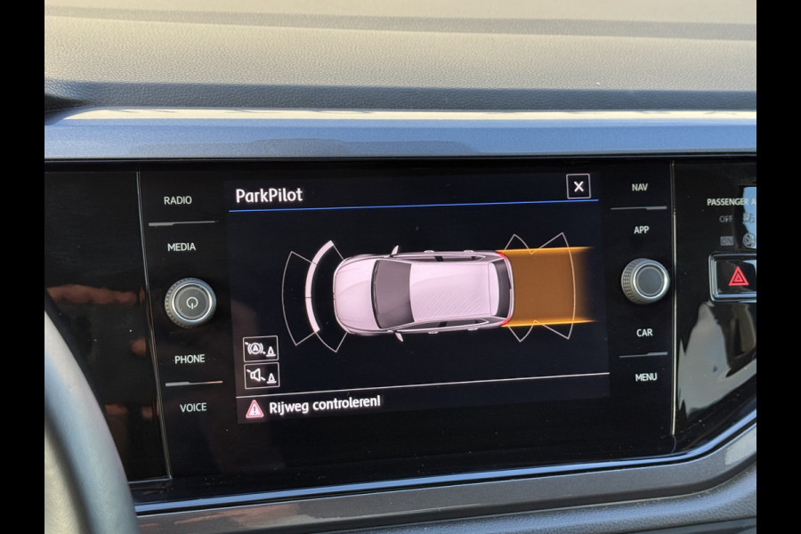 Volkswagen Polo 1.0 TSI Highline | Trekhaak | CarPlay | ACC | LED | 16 inch Volkswagen Polo 1.0 TSI Highline | Trekhaak | CarPlay | ACC | LED | 16 inch