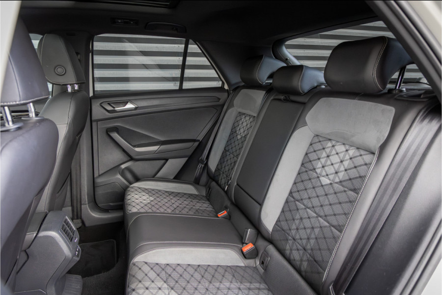 Volkswagen T-Roc 1.5 TSI R-Line -Pano-19'' Volkswagen T-Roc 1.5 TSI R-Line -Pano-19''