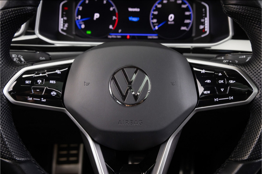 Volkswagen T-Roc 1.5 TSI R-Line -Pano-19'' Volkswagen T-Roc 1.5 TSI R-Line -Pano-19''