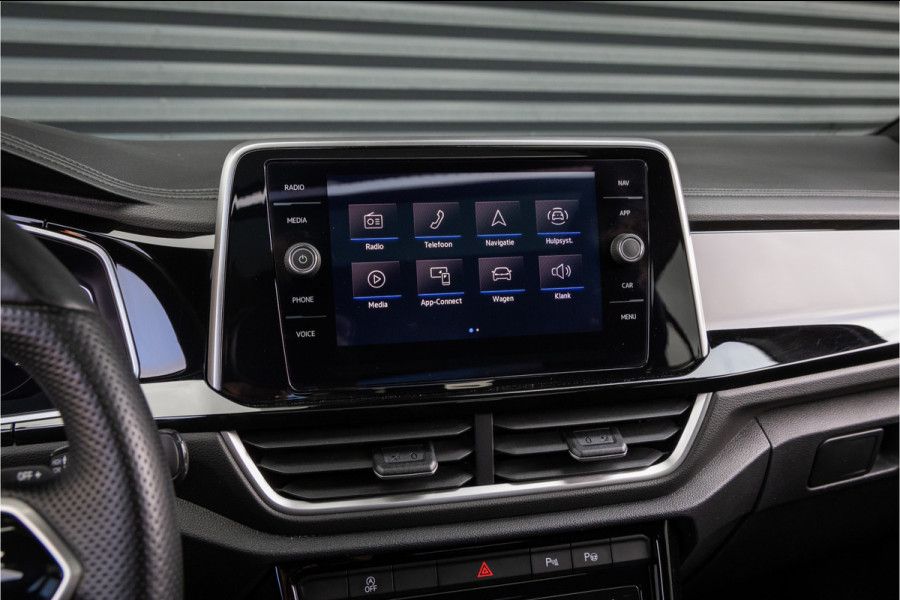 Volkswagen T-Roc 1.5 TSI R-Line -Pano-19'' Volkswagen T-Roc 1.5 TSI R-Line -Pano-19''