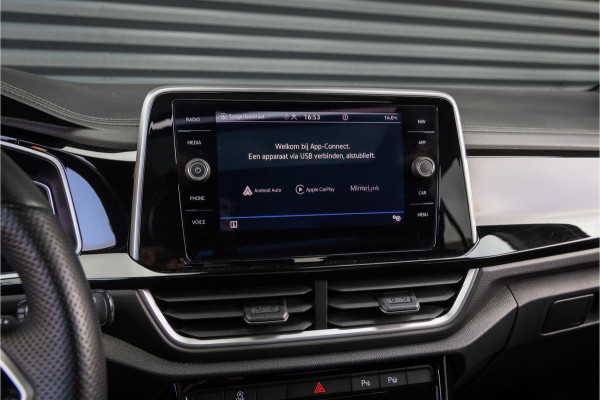 Volkswagen T-Roc 1.5 TSI R-Line -Pano-19'' Volkswagen T-Roc 1.5 TSI R-Line -Pano-19''