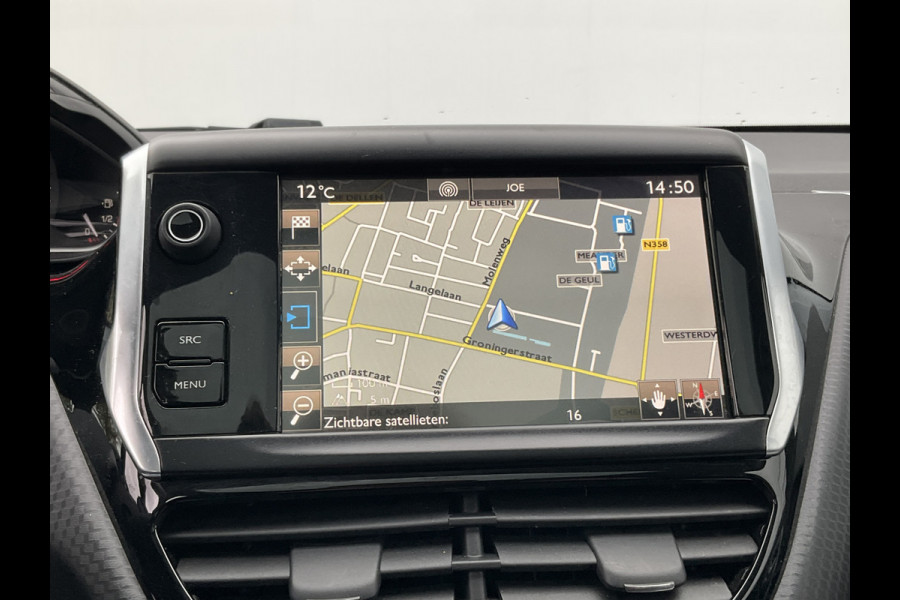 Peugeot 2008 1.2 111pk Blue Lion Clima Cruise Trekhaak Panoramadak Hoge zit Orig.NL Peugeot 2008 1.2 111pk Blue Lion Clima Cruise Trekhaak Panoramadak Hoge zit Orig.NL