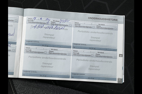 Peugeot 2008 1.2 111pk Blue Lion Clima Cruise Trekhaak Panoramadak Hoge zit Orig.NL Peugeot 2008 1.2 111pk Blue Lion Clima Cruise Trekhaak Panoramadak Hoge zit Orig.NL