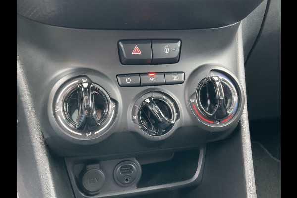 Peugeot 2008 1.2 111pk Blue Lion Clima Cruise Trekhaak Panoramadak Hoge zit Orig.NL Peugeot 2008 1.2 111pk Blue Lion Clima Cruise Trekhaak Panoramadak Hoge zit Orig.NL