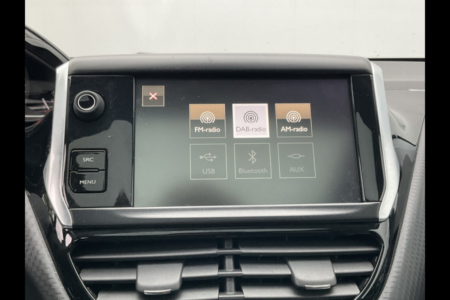 Peugeot 2008 1.2 111pk Blue Lion Clima Cruise Trekhaak Panoramadak Hoge zit Orig.NL Peugeot 2008 1.2 111pk Blue Lion Clima Cruise Trekhaak Panoramadak Hoge zit Orig.NL