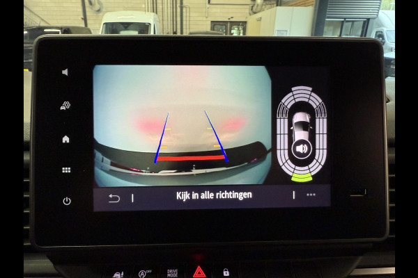 Renault Trafic 2.0 Blue dC1 150 EDC T29 L2H1 Extra Dubbele Cabine Navigatie Airco Lichtmetalen velgen Betimmering Trekhaak Camera Parkeer sensoren Dab