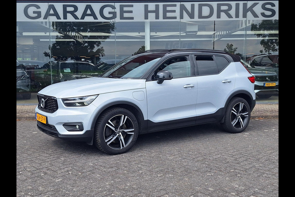 Volvo XC40 1.5 T4 Recharge R-Design | Pano | Trekhaak 1800kg | Leder Alcantara | Two Tone | (occasion) Volvo XC40 1.5 T4 Recharge R-Design | Pano | Trekhaak 1800kg | Leder Alcantara | Two Tone | (occasion)
