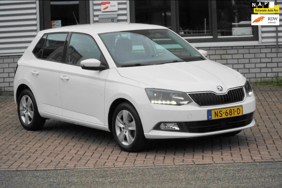 Škoda Fabia 1.2 TSI Style NAVI TREKHAAK 1EIG. Škoda Fabia 1.2 TSI Style NAVI TREKHAAK 1EIG.