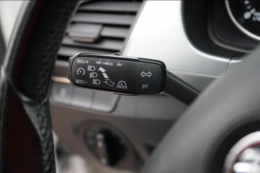 Škoda Fabia 1.2 TSI Style NAVI TREKHAAK 1EIG. Škoda Fabia 1.2 TSI Style NAVI TREKHAAK 1EIG.