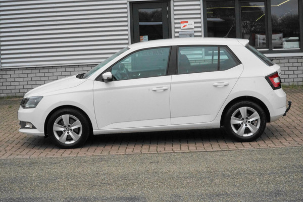 Škoda Fabia 1.2 TSI Style NAVI TREKHAAK 1EIG. Škoda Fabia 1.2 TSI Style NAVI TREKHAAK 1EIG.